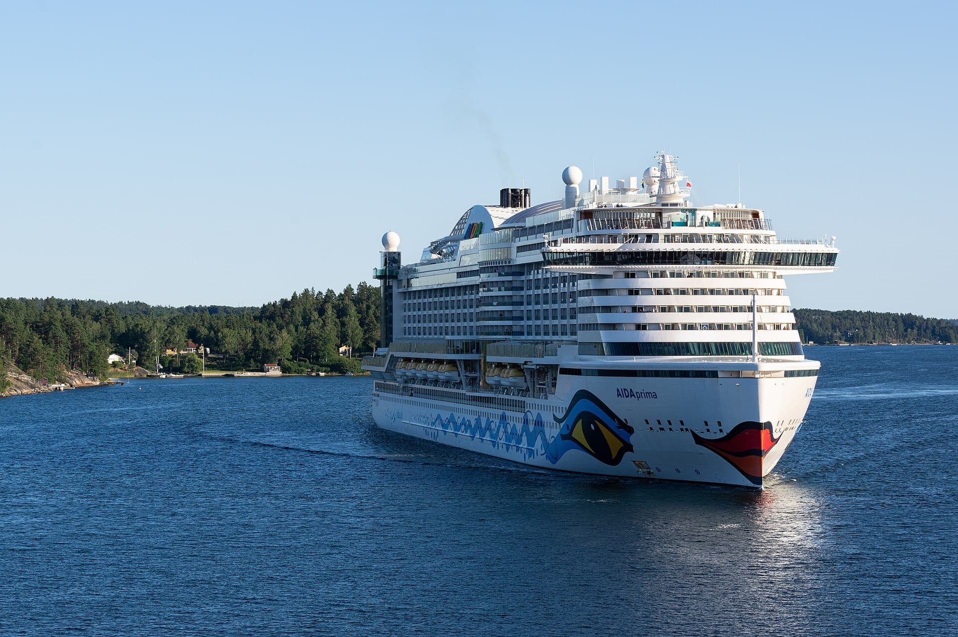 Kreuzfahrtschiff AIDAprima im Hafen
