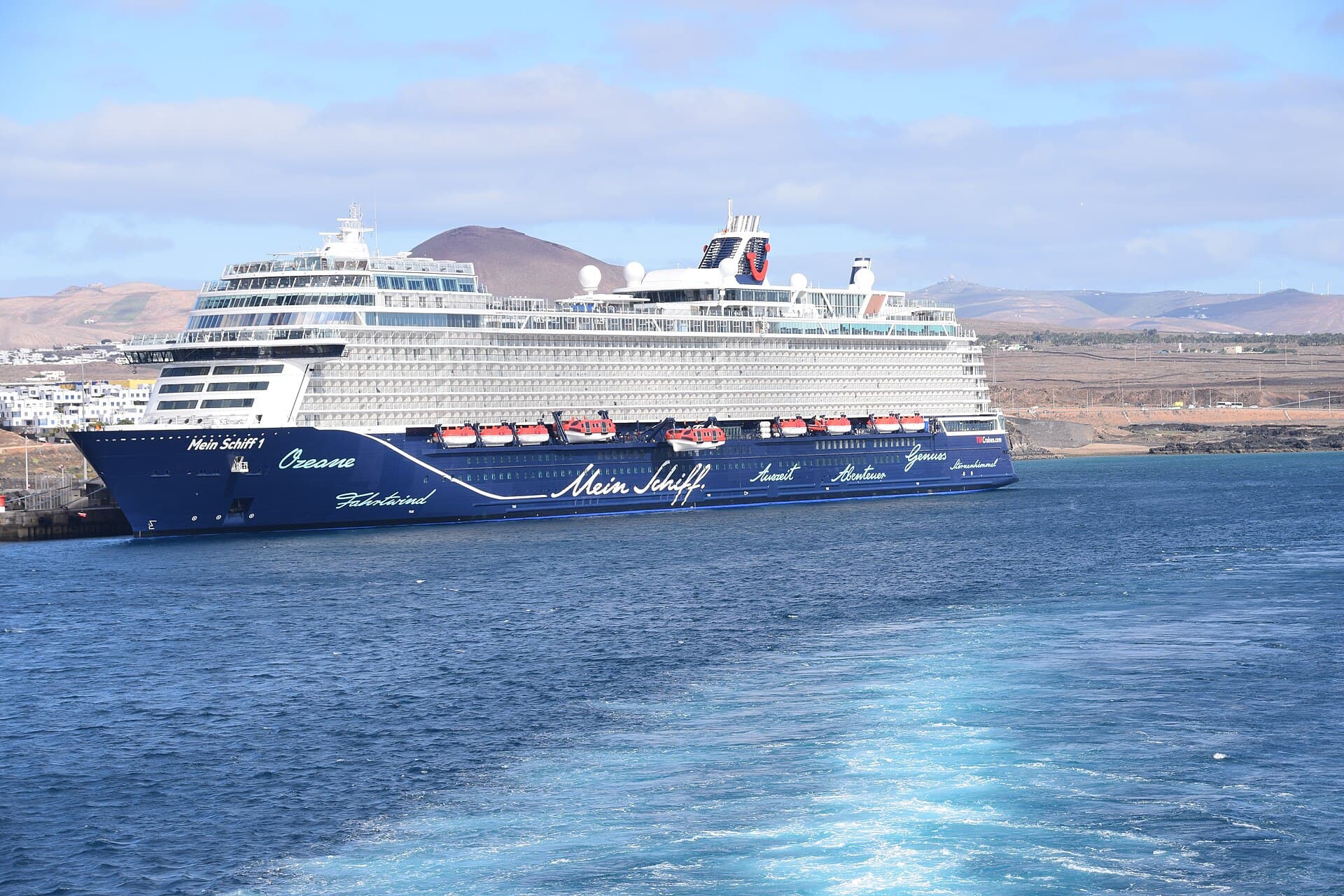 Kreuzfahrtschiff Mein Schiff 1