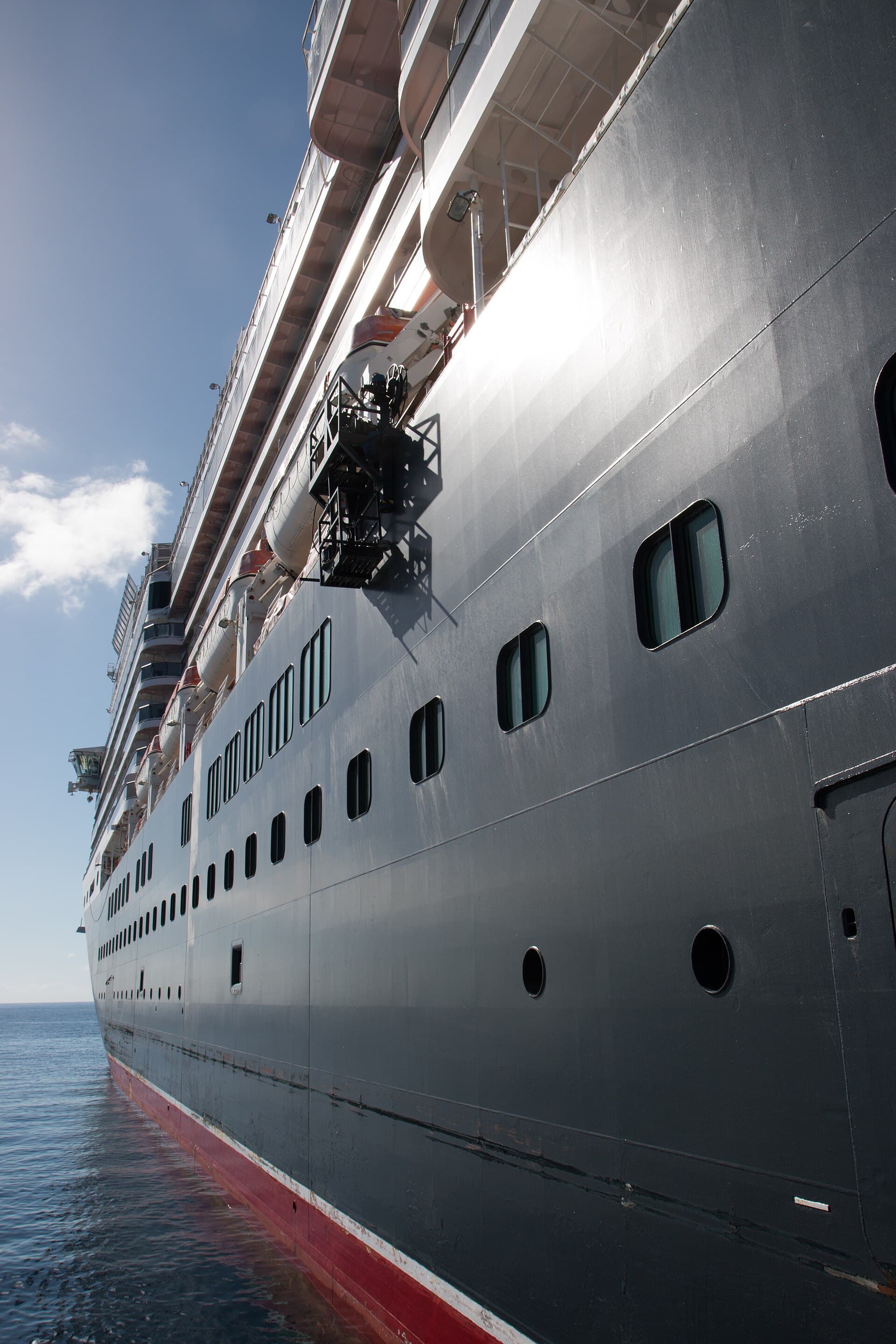 Kreuzfahrtschiff Queen Victoria vor Lahaina auf Hawaii